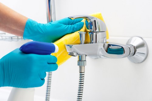 Specialist cleaner in Uxbridge performing end of tenancy cleaning